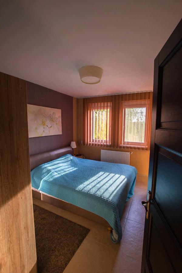 Panorama Apartman Apartment Zamardi Bagian luar foto
